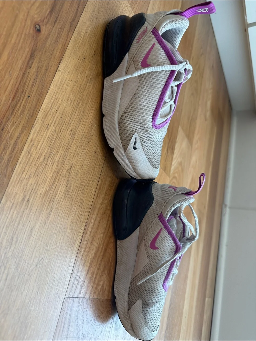 Nike Kid’s Light Gray and Purple Air 270 Sneakers